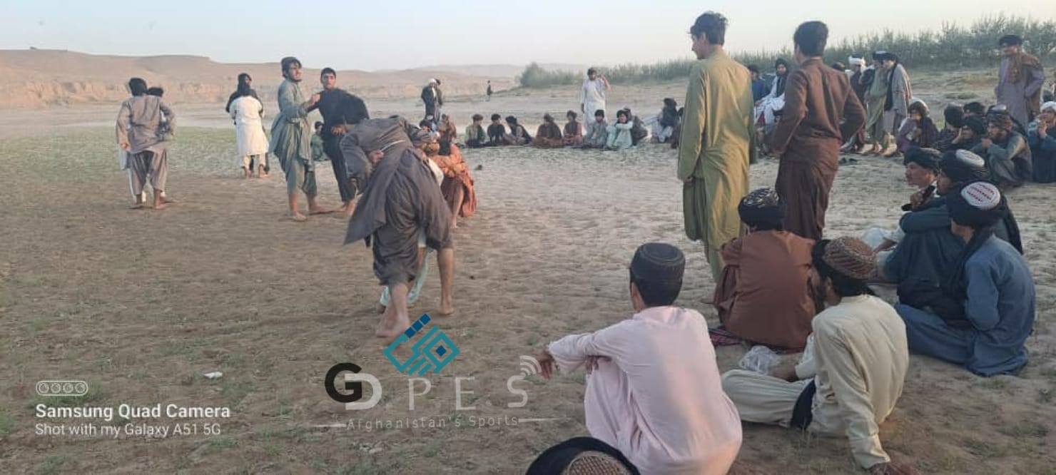 زابل؛ په مرکز قلات ښار کې د محلي غېږ نيونې سيالۍ ترسره شوې