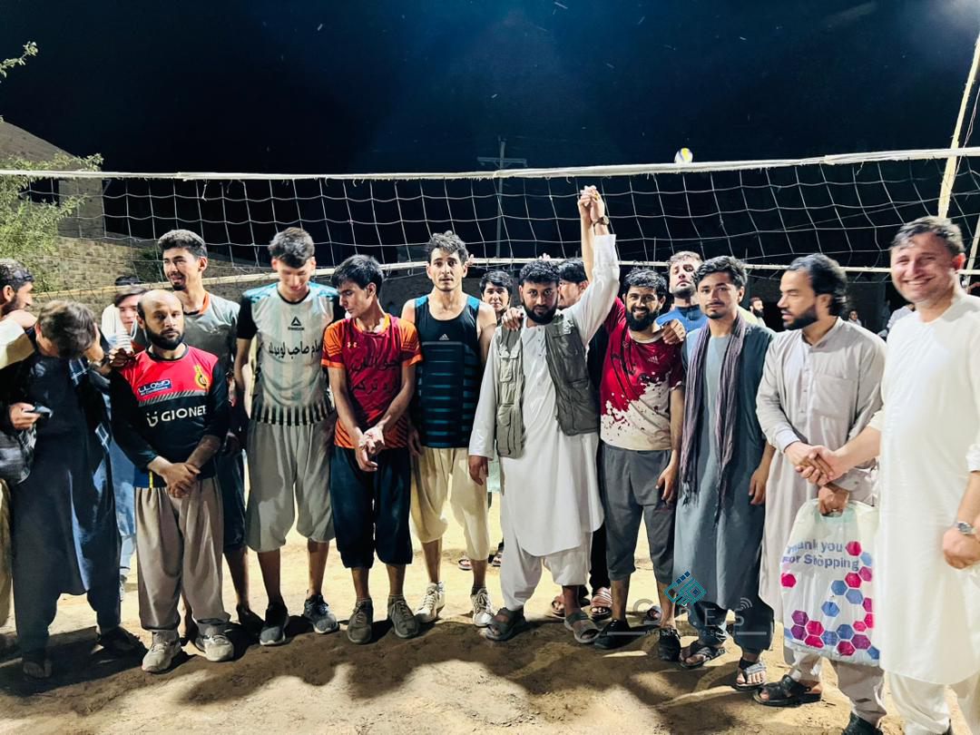 رقابتهای والیبال میان ۱۲ تیم در ولسوالی امام صاحب کندز به پایان رسید