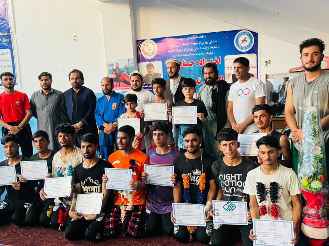 ننگرهار؛ په جلال اباد ښار کې د ۲۰ ورزشکارانو له لوري د جمناسټیک نمايشات ترسره شول