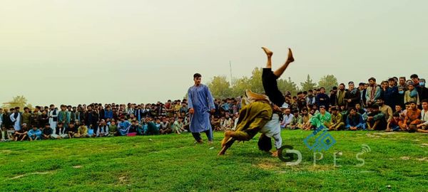 تخار؛ مسابقات پهلوانی کورش با اشتراک ۸۰ ورزشکار در شهر تالقان برگزار گردید