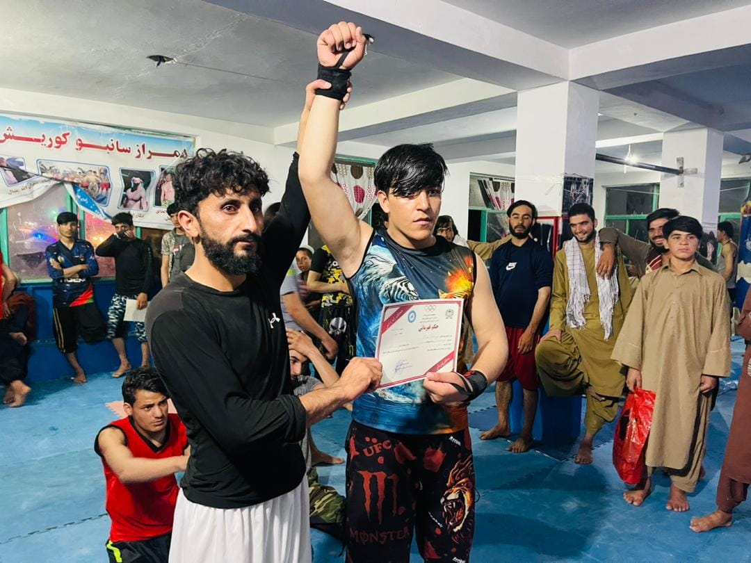 زابل؛ په مرکز قلات ښار کې د ۴۰ ورزشکارانو ترمنځ د سامبو کورش سيالۍ ترسره شوې