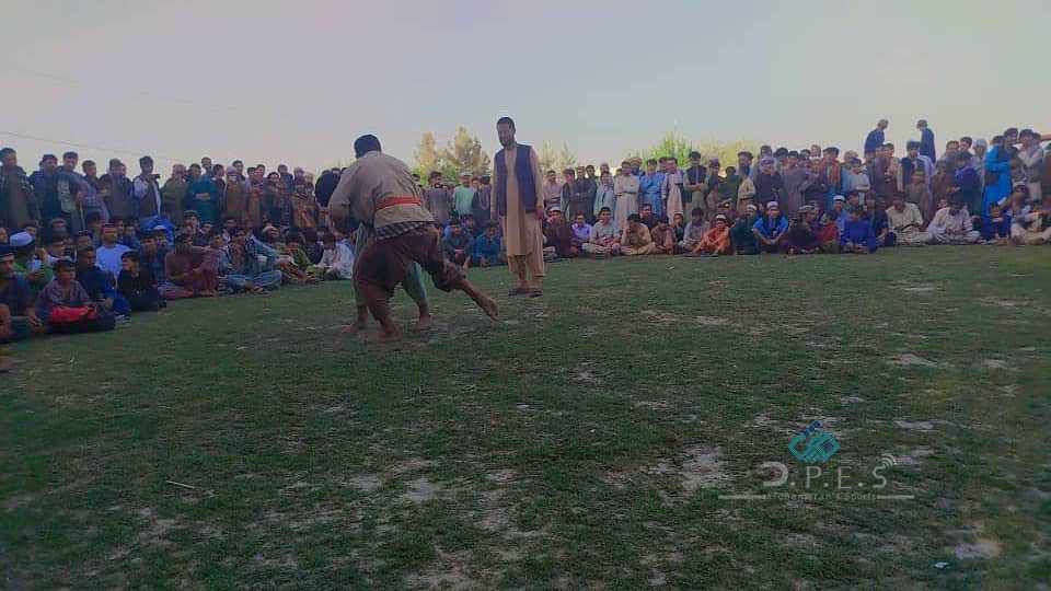 کندز؛ په امام صاحب ولسوالۍ کې د ۸۰ پهلوانانو ترمنځ د کورش ازادې سيالۍ ترسره شوې