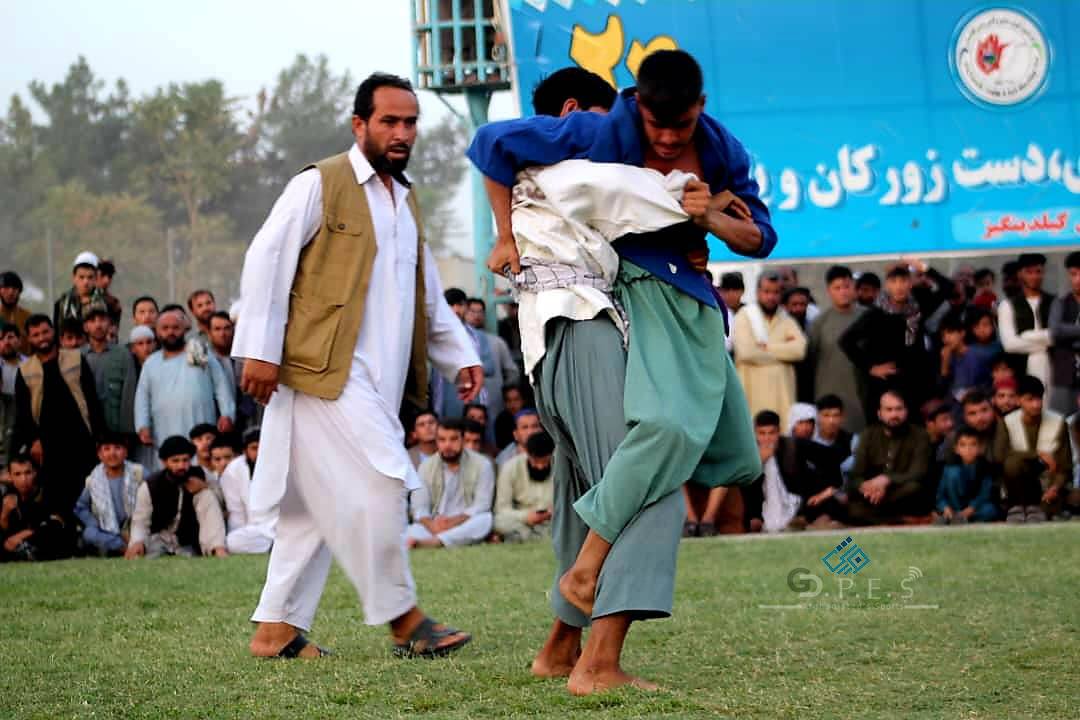 کندز؛ رقابت‌های آزاد پهلوانی میات ۹۰ ورزشکار ور این ولایت برگزار شد