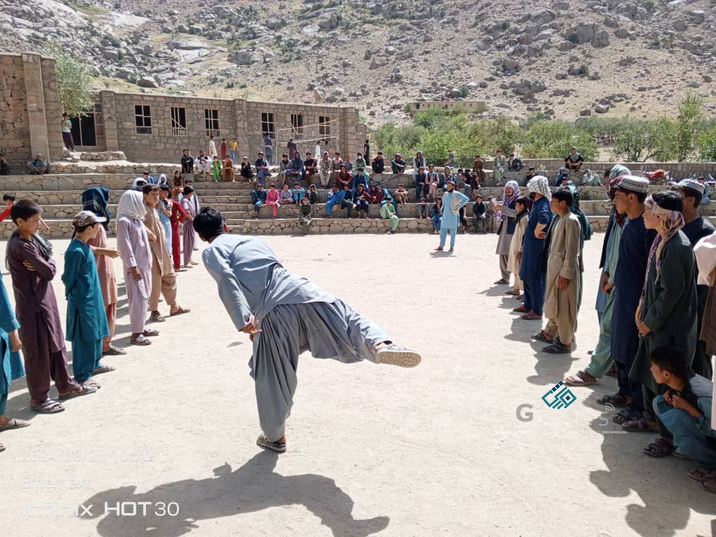 دایکندي؛ پاتو ولسوالۍ کې د ۱۸ ورزشکارانو ترمنځ د تېږې اچونې سیالۍ ترسره شوې