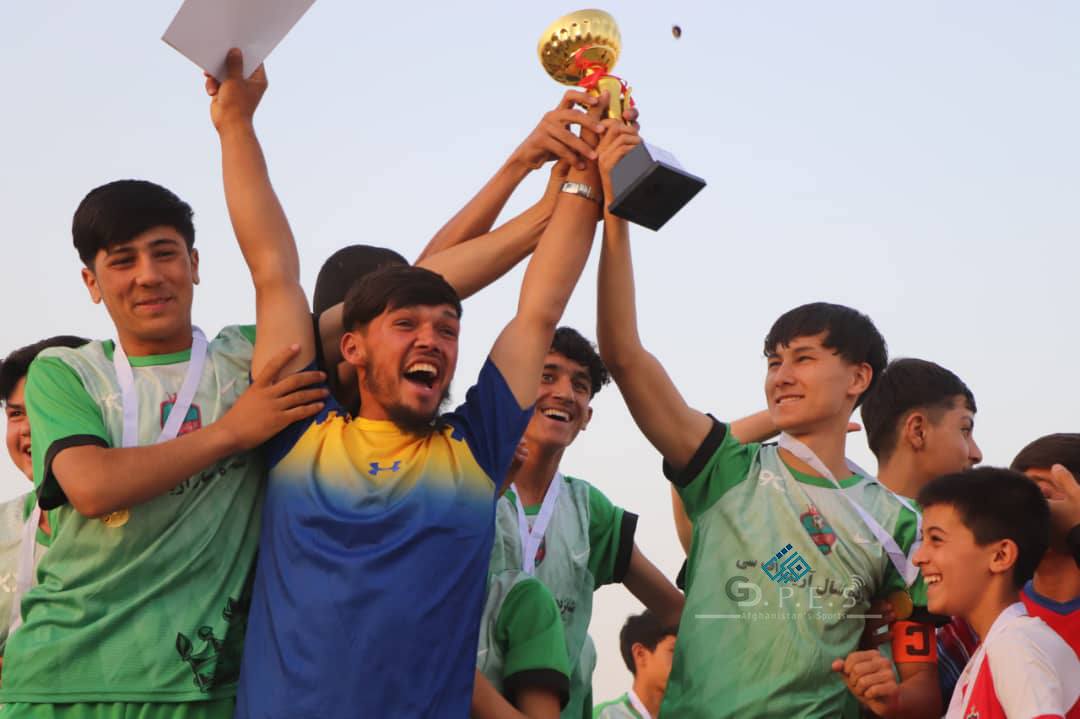 رقابت های زیر ۱۷ سال فوتبال میان ۱۰ تیم در سرپل به پایان رسید