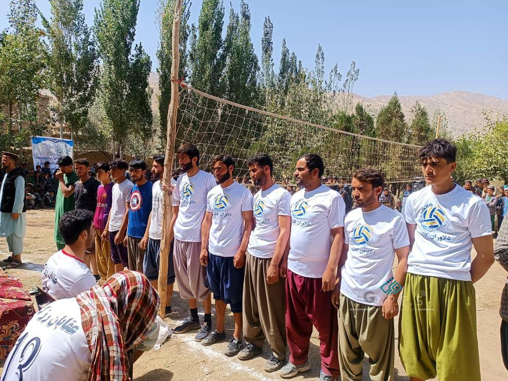 بدخشان ؛ رقابت‌های والیبال میان هشت تیم در ولسوالی شهربزرگ به پایان رسید