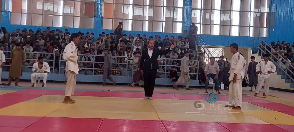 تخار؛ پنجمین دور مسابقات منتخب جودو میان ۱۰۰ جودوکار در شهر تالقان برگزار شد