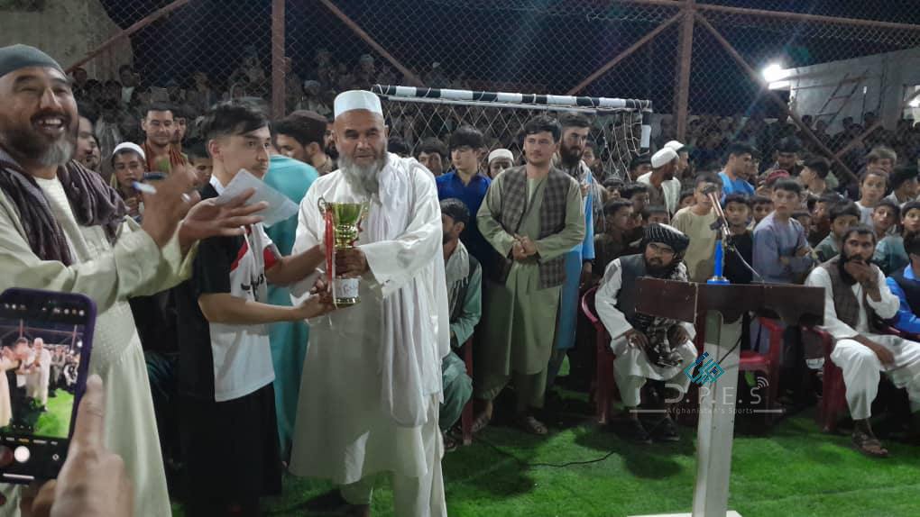 جوزجان؛ تیم فوتسال خراسان قهرمان مسابقات فوتسال ولسوالی خواجه دوکوه شد