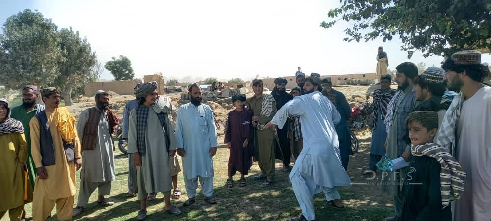 بادغیس؛ رقابت های پرتاب سنگ میان ۲۰ تن در ولسوالی بالامرغاب برگزار شد