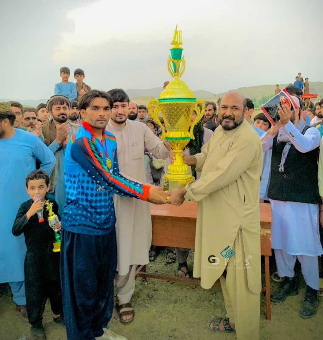 خوست؛ گلزار اکا لوبډلې د يووالي جام په نوم د ټېپ بال کرکټ سياليو اتلولي وگټله