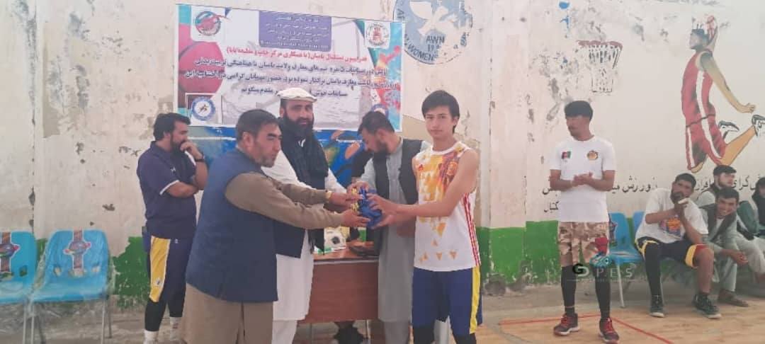 باميان کې د معارف رياست باسکټبال سيالۍ د مرکزي لېسې لوبډلې په اتلولۍ پای ته ورسېدې