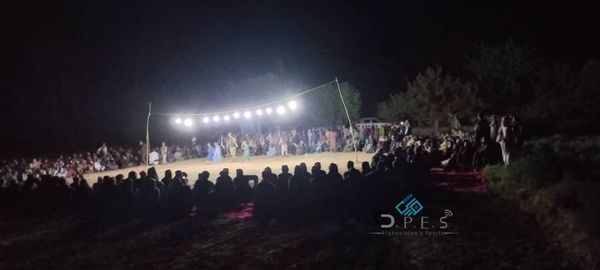 بلخ ؛ رقابت های دوستانه ریسمان کشی میان سه تیم در ولسوالی چمتال برگزار شد