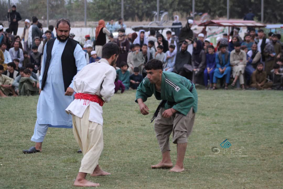 کندز کې د ۵۰ تنو پهلوانانو ترمنځ د سيمه ييزې پهلوانۍ ازادې سيالۍ ترسره شوې