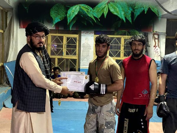 زابل؛ مرکز قلات ښار کې د ۴۰ ورزش کارانو ترمنځ د قوت الرمي ټاکنیزې سیالۍ ترسره شوې