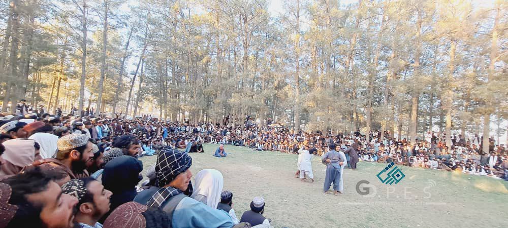 زابل کې د ۱۰۰ پهلوانانو ترمنځ د سيمه ييزې غېږ نيونې سيالۍ ترسره شوې