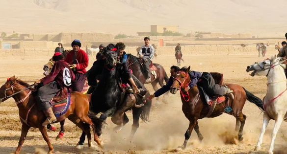 سمنگان؛ مسابقات بزکشی با اشتراک ۵۰ چاپنداز در ولسوالی فیروز نخچیر برگزار گردید