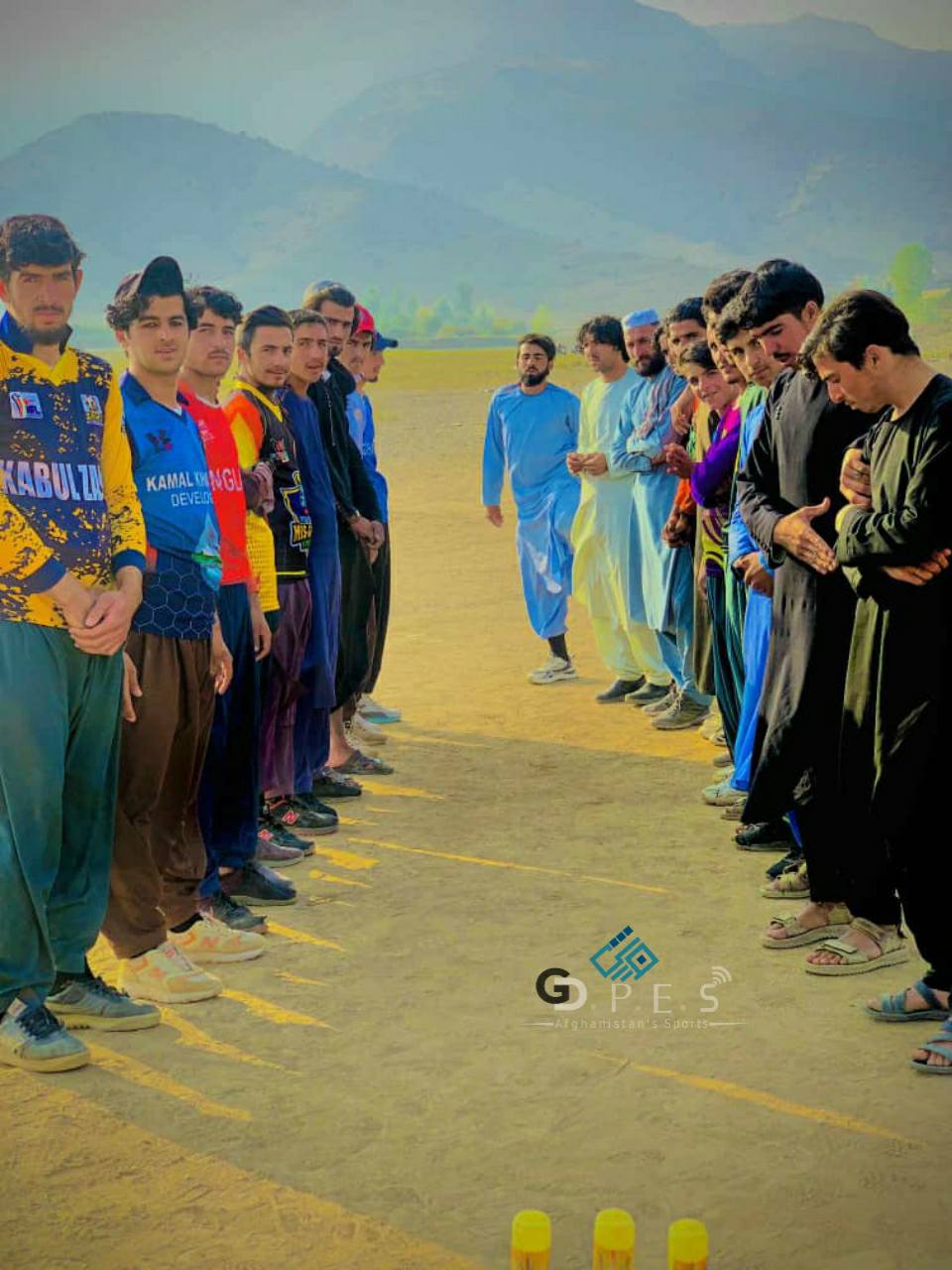 خوست؛ په نادر شاه کوټ ولسوالۍ کې د اتو لوبډلو ترمنځ د ټېپ بال کرکټ سيالۍ پای ته ورسېدې