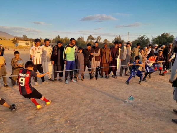 سمنگان؛‌ مسابقات ریسمان کشی با اشتراک چهار تیم برگزار گردید