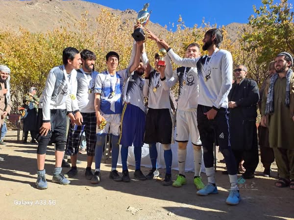 پروان؛ مسابقات فوتسال با اشتراک ۱۵ تیم با قهرمانی تیم الفتح به پایان رسید