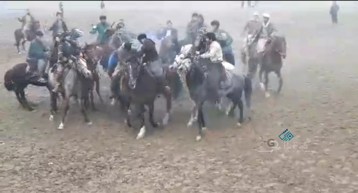 کندز؛ مسابقات بزکشی با اشتراک ۵۰ چاپنداز در ولسوالی امام صاحب برگزار گردید