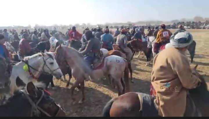 جوزجان؛ مسابقات بزکشی با اشتراک ۶۰ چاپنداز در ولسوالی پنجگانه آقچه برگزار گردید