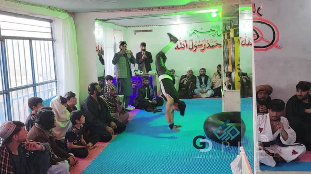 زابل؛ شاجوی ولسوالۍ کې د ۵۰ ورزشکارانو ترمنځ د جمناستیک سیالۍ ترسره شوې