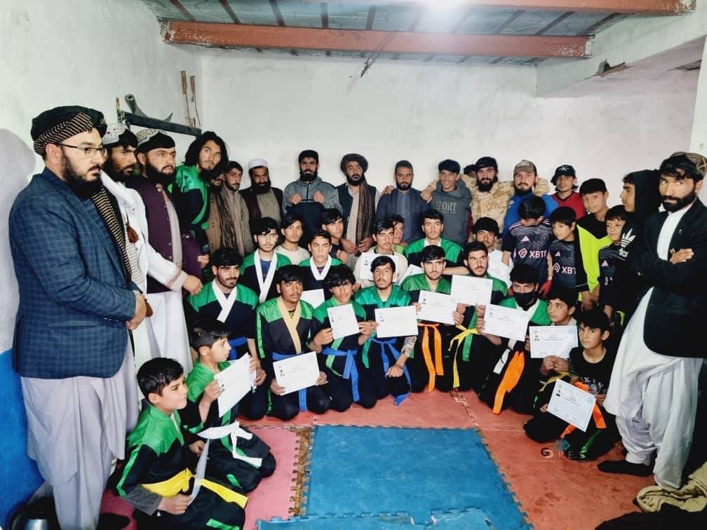 زابل؛ شاجوی ولسوالۍ کې د ٤٨ ورزشکارانو ترمنځ د فول رزم سیالۍ ترسره شوې