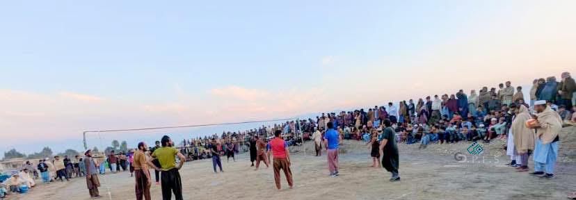 ننگرهار؛ په لعلپورې ولسوالۍ کې د ۳۴ لوبډلو ترمنځ د واليبال سيالۍ پيل شوې