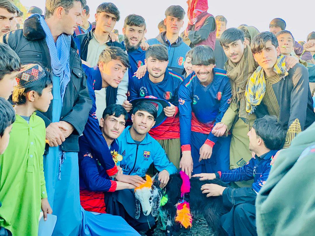 خوست؛ مرکز متون ښار کې د ۲۰ لوبډلو ترمنځ د ټېپ بال کرکټ سیالۍ پای ته ورسېدې