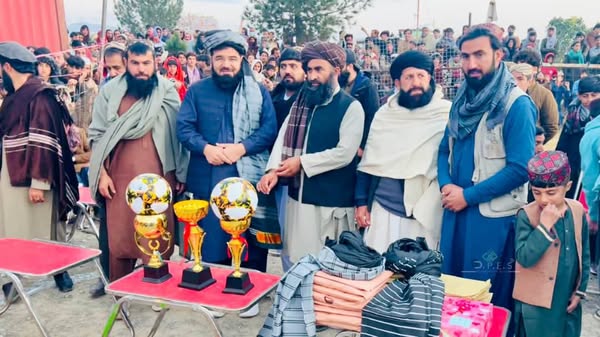 خوست کې د ٣٠ لوبډلو ترمنځ د فوټبال سیالۍ پای ته ورسېدې