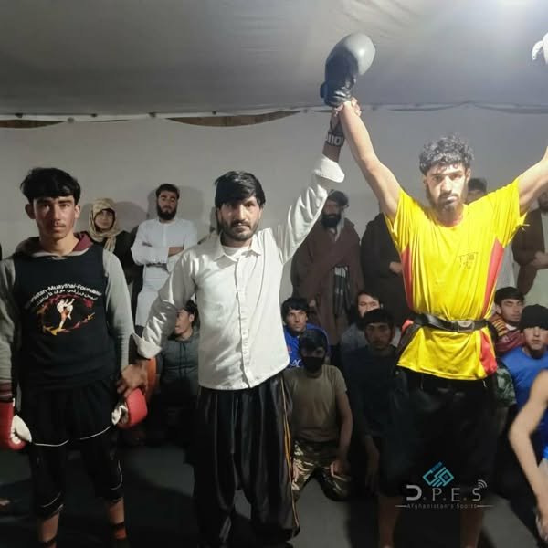 زابل؛ شاجوی ولسوالۍ کې د ٤٤ ورزشکارانو ترمنځ د کيک بوکسېنګ سیالۍ ترسره شوې