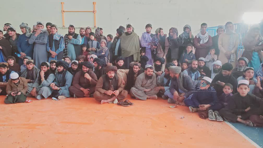 نیمروز؛ مسابقات کشتی محلی با اشتراک بیست ورزشکار در شهر زرنج برگزار گردید
