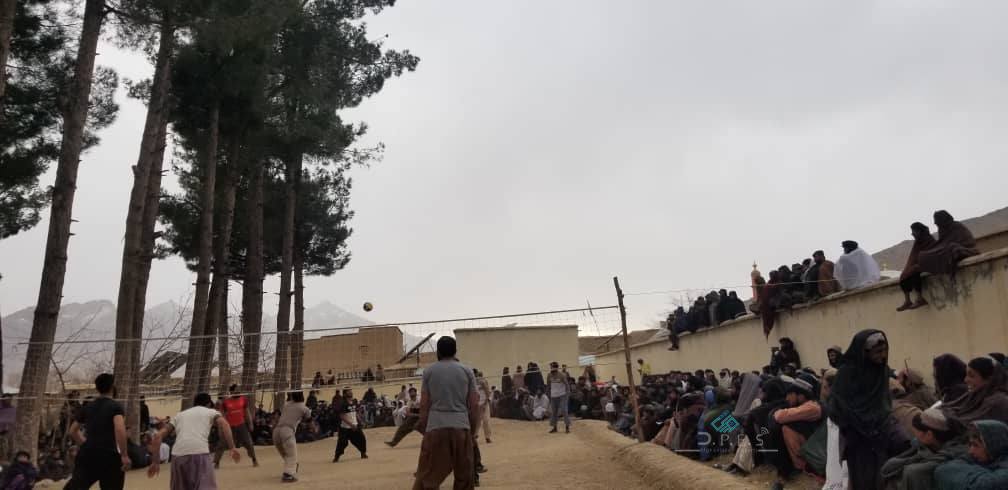 ارزګان؛ په چوره ولسوالۍ کې د ۱۱ لوبډلو ترمنځ د والیبال سیالۍ پای ته ورسېدې