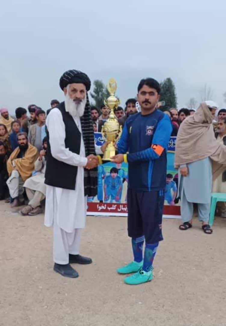 خوست؛ وړدا خېلو لوبډلې د پنکزيو صحرا جام په نوم د فوټبال سياليو اتلولي وگټله