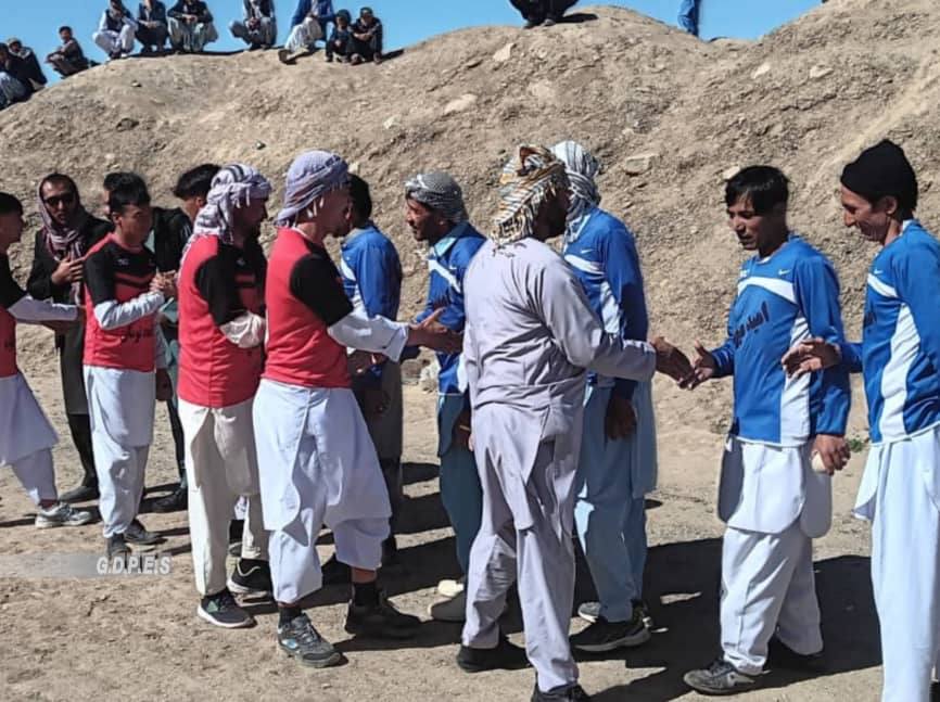 غزنی؛ تیم سرلومان قهرمان مسابقات نشان زنی سنگ‌گیرک در ولسوالی جاغوری شد