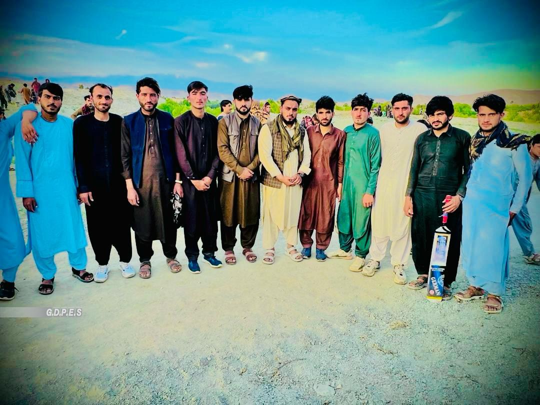 ننګرهار؛ په خوږیاڼو ولسوالۍ کې د ۲۶ لوبډلو ترمنځ د ټېپ بال کرېکټ سيالۍ پيل شوې