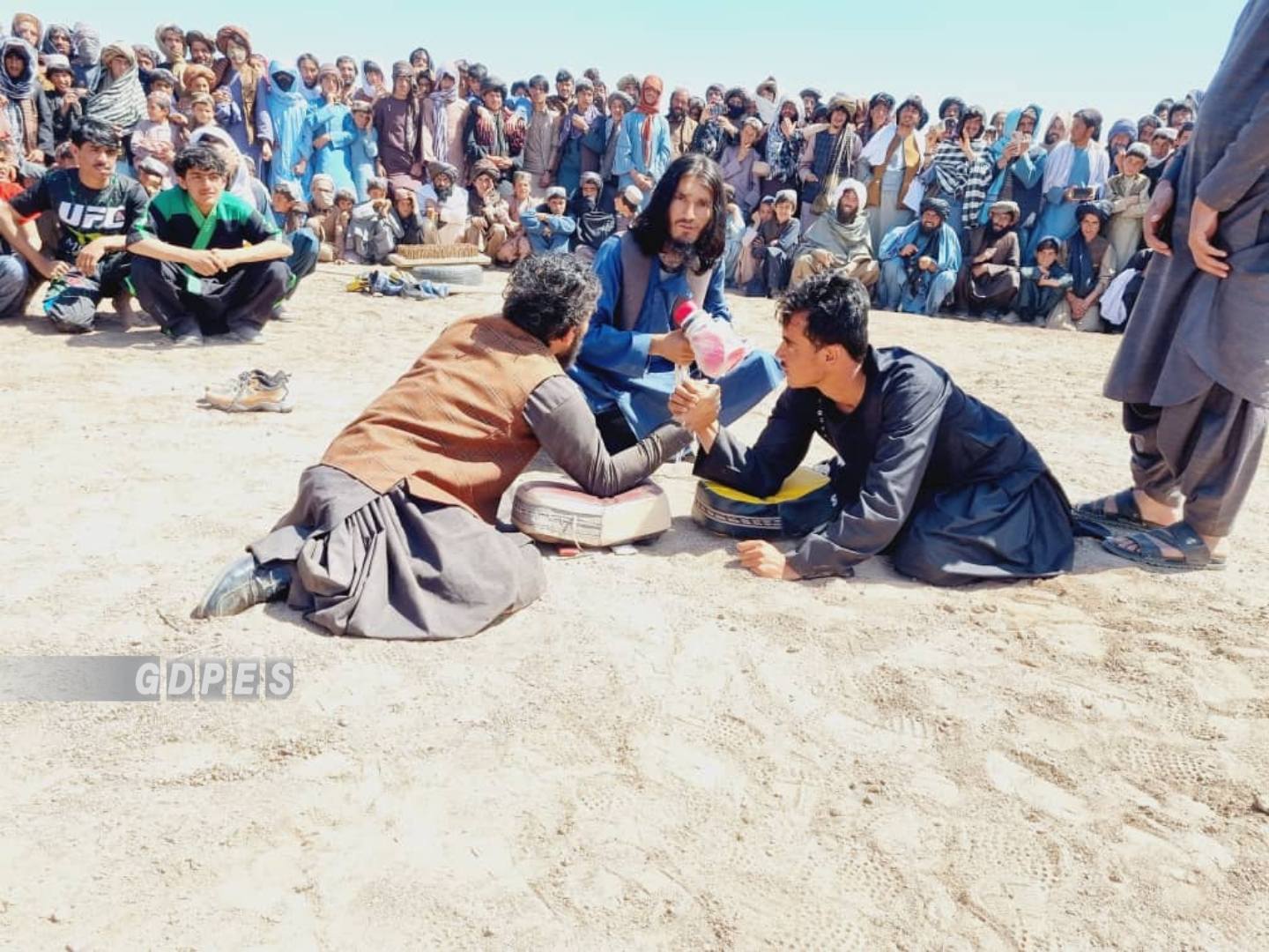 زابل؛ شاجوی ولسوالۍ کې د ۴۸ ورزشکارانو ترمنځ د لاس چپه کولو سيالۍ وشوې