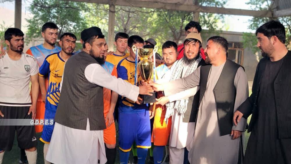 سمنگان؛ مسابقات فوتسال با اشتراک ۱۶ تیم با قهرمانی تیم یاشلر به پایان رسید