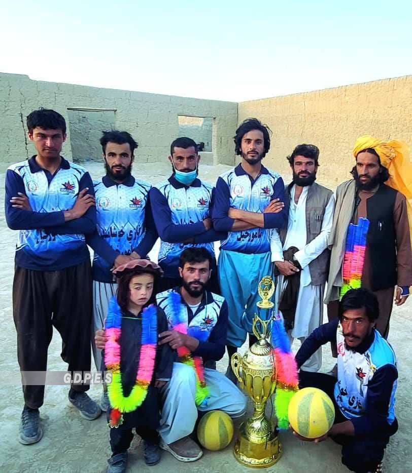 پکتيکا؛ خوشامند ولسوالۍ کې د ۴۸ لوبډلو ترمنځ د واليبال سيالۍ پای ته ورسېدې