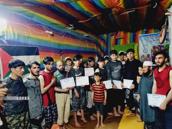 زابل؛ په شاجوی ولسوالۍ کې د ۲۰ ورزشکارانو ترمنځ د جمناسټیک سیالۍ وشوې