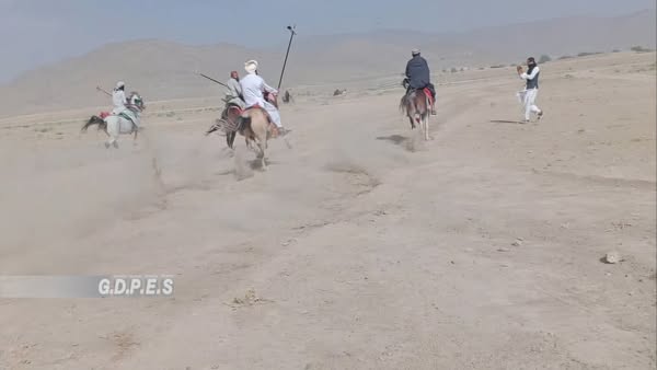 غزنی؛ مسابقات نیزهزنی میان شش تیم در ولسوالی گیرو برگزار شد