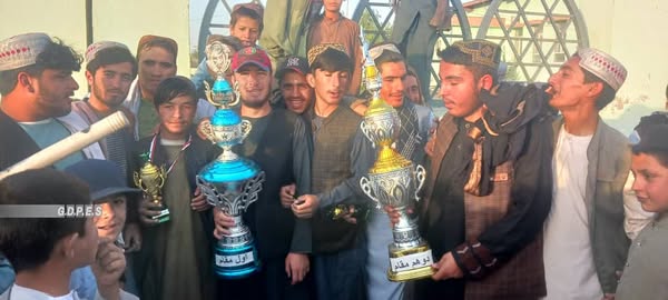 ارزګان؛ مرکز ترينکوټ ښار کې د اتو لوبډلو ترمنځ د ټېپ بال کرېکټ سیالۍ پای ته ورسېدې
