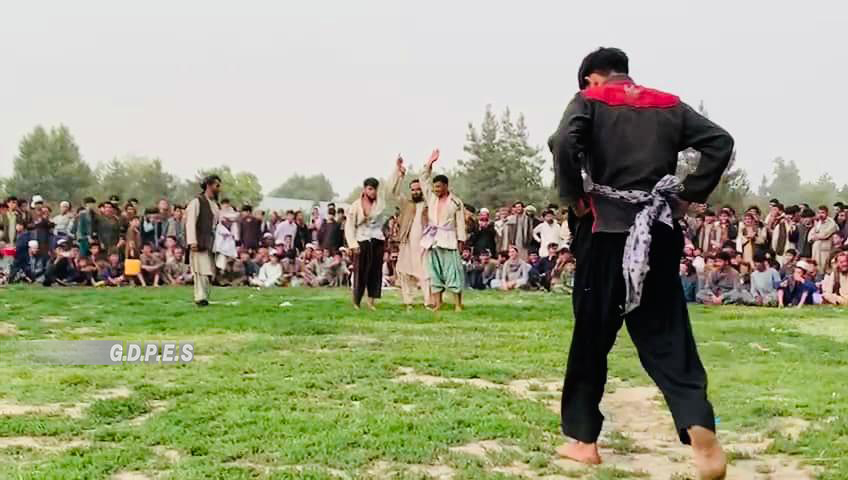 تخار؛ مسابقات پهلوانی کورش با اشتراک ۶۰ ورزشکار در شهر تالقان برگزار گردید