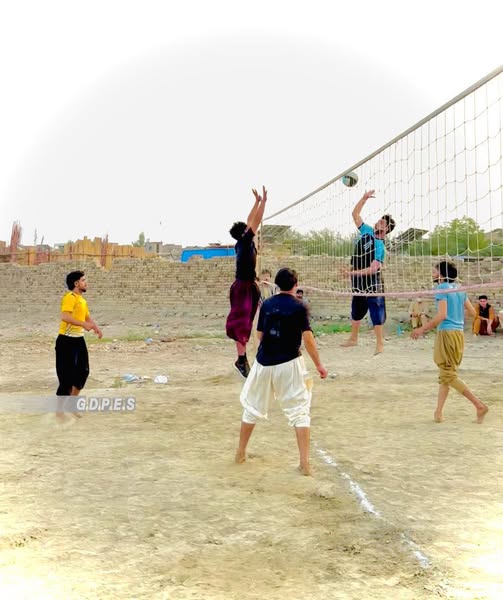 ننگرهار؛ خوږياڼو ولسوالۍ کې د ۱۶ لوبډلو ترمنځ د واليبال سيالۍ پيل شوې