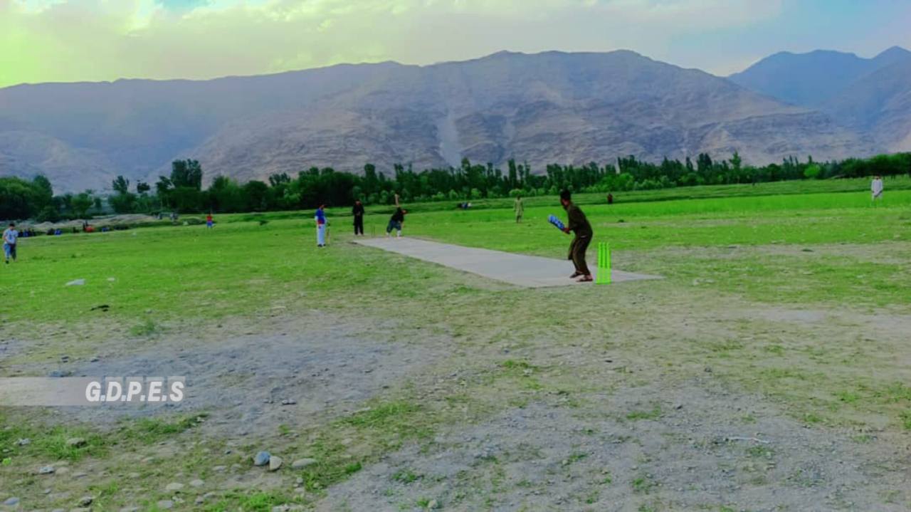 کونړ؛ څوکۍ ولسوالۍ کې د شل لوبډلو ترمنځ د ټېپ بال کرېکټ سیالۍ پیل شوې