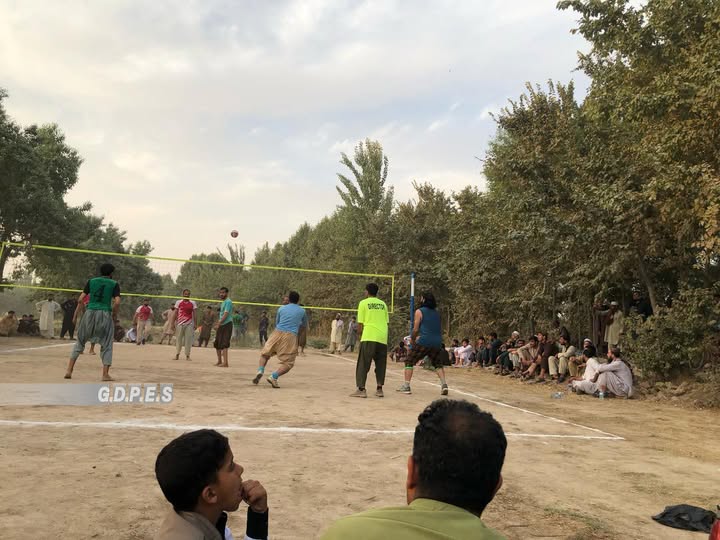 کندز؛ چهاردرې ولسوالۍ کې د لسو لوبډلو ترمنځ د واليبال سيالۍ پای ته ورسېدې