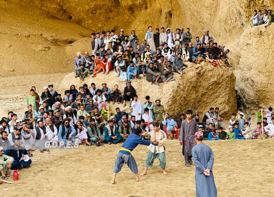 بلخ؛ مسابقات کورش با اشتراک ۲۰۰ ورزشکار در ولسوالی کشنده برگزار شد