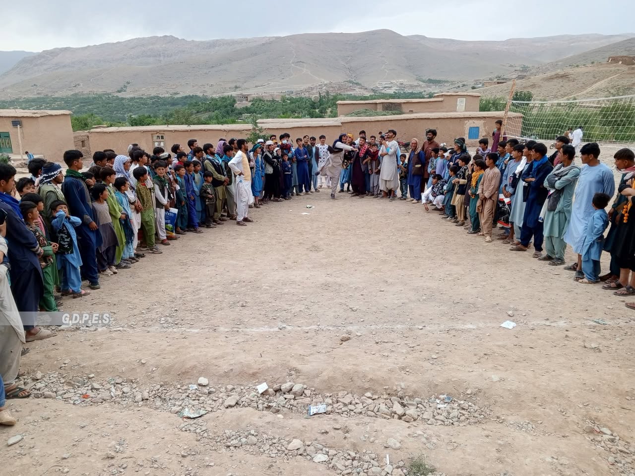 دایکندی؛ مسابقات پرتاب سنگ با اشتراک ۲۸ ورزشکار در ولسوالی کیتی برگزار گردید