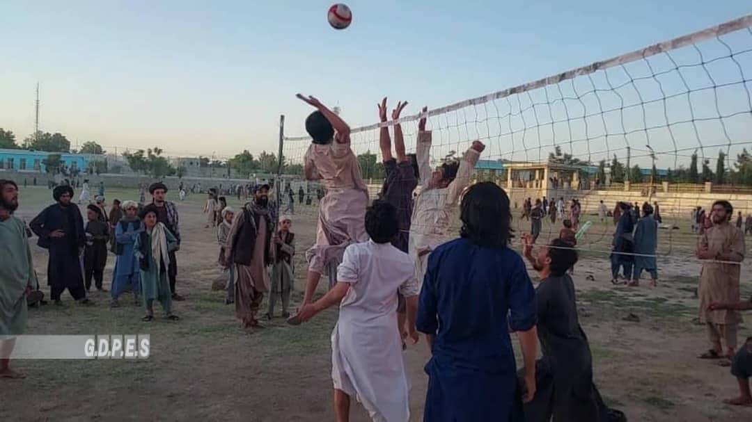 زابل: مرکز قلات ښار کې د څلورو لوبډلو ترمنځ د والیبال سیالۍ پای ته ورسېدې