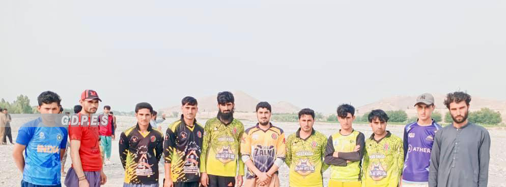 ننګرهار؛ کوټ ولسوالۍ کې د ٣٤ لوبډلو ترمنځ د ټېپ بال کرېکټ سیالۍ پیل شوې